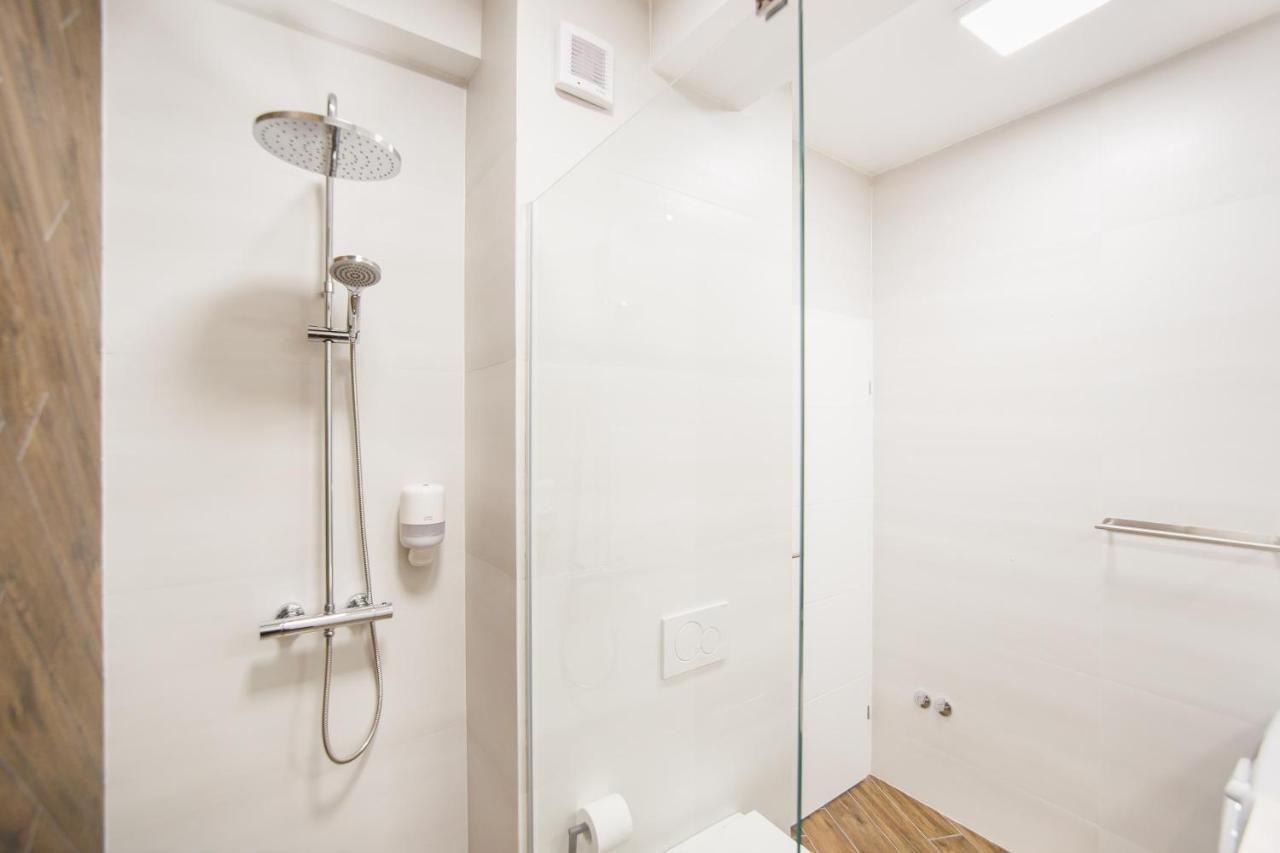 Skylight Loft Near City Center Oradea Exterior photo